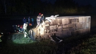 Под Саратовом столкнулись два грузовика. Водитель "Газели" погиб