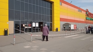 В Саратове эвакуируют ТЦ "Оранжевый"