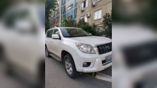 У жителя Кировского района за долги по налогам арестовали "Прадо"