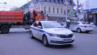 Митинг ограничит движение и стоянку в центре Саратова
