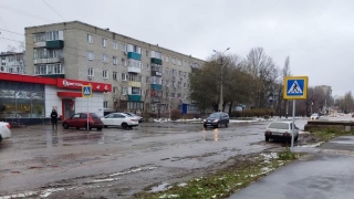 В Балакове машина сбила на переходе двух девочек. Водитель скрылся