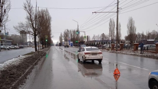 На Саратовском шоссе женщина попала под колеса "Соляриса"
