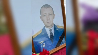 Спецоперация. В Хвалынском районе простились с Сергеем Варламовым