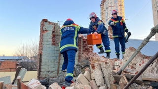 В центре Саратова при демонтаже дома пострадал рабочий