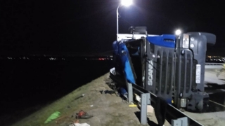 В Гагаринском районе спасатели деблокировали водителя фуры