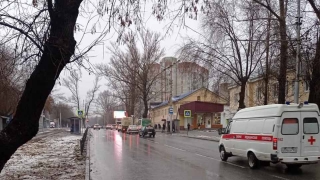 Энгельсский подросток и молодой саратовец попали под колеса авто