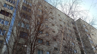 Саратовец погиб после падения с девятого этажа
