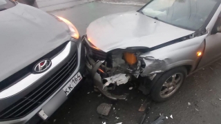 Тройное ДТП в Ленинском районе: госпитализированы два пассажира