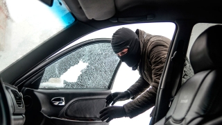 В Саратове задержали 18-летнего серийного автовора
