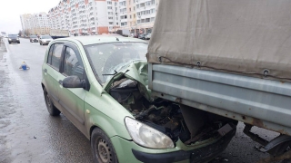 В Солнечном-2 встретились два "Hyundai" и "Калина". Есть пострадавшие