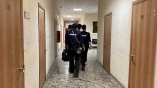 В Саратове 39-летний мужчина признан виновным в растлении 7-летней девочки