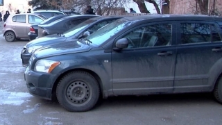 "КВС" просит саратовских автомобилистов оставлять под стеклом номера телефонов