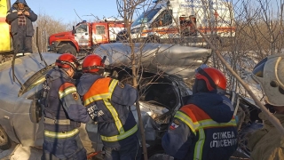 В столкновении "Камаза" и "Лады" у Красного Октября погибли два человека