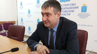 В стационарах лечатся 35 саратовцев с ковидом, дома – еще 419