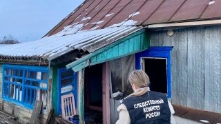 Пожарные нашли в доме труп неосторожного курильщика