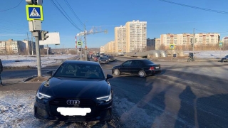 В Солнечном столкнулись иномарки. Пострадал 5-летний пешеход