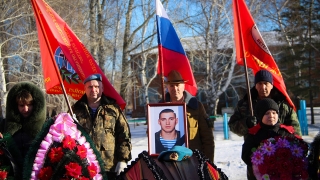 СВО. Под Саратовом простились с погибшим десантником Валерием Тарновским
