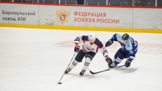 Саратовский "Кристалл" вновь разгромлен в Барнауле