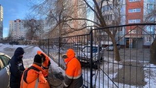В Саратове председатель ТСН самовольно смонтировала ливнеприемник
