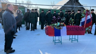 Спецоперация. Хвалынский район простился с бойцом ЧВК Антоном Тезиковым