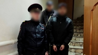 Саратовец пришел к подруге повесить полку и избил ее до смерти. Приговор
