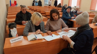 "ЭнергосбыТ Плюс" консультирует жителей Саратова по вопросам начислений за тепло