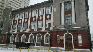 Саратов передал на областной уровень еще одну школу