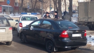 Из-за ДТП с автомобилем полиции остановилось движение двух троллейбусных маршрутов