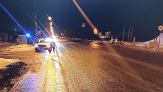 В Энгельсе "семерка" сбила пешехода