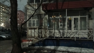В Ленинском районе мужчина погиб при падении с десятого этажа