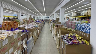 В Заводском районе на уборщицу рухнул поддон с продуктами. Ее госпитализировали