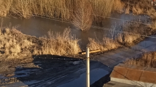 Саратовский поселок топят грязь и канализационные стоки