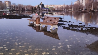 СМИ: новый парк в Саратовской области ушел под воду