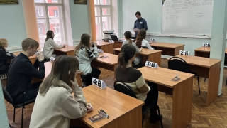 Саратовские выпускники начали досрочно сдавать ЕГЭ