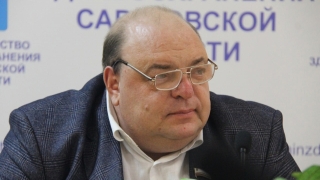 Глава минздрава о выпавшей из окна 3-летней девочке: "Продолжается борьба за жизнь"