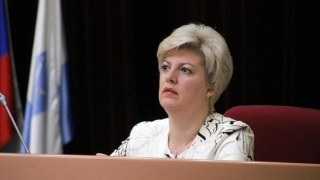 Коррупция в мэрии. Лада Мокроусова теряет позиции в рейтинге глав городов