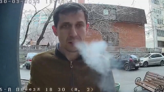 Полмиллиона за створку. В Саратове ищут жертв оконного афериста