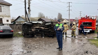 В столкновении "УАЗа" и "Шанса" пострадали три человека. Видео