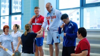 Саратовские пловцы выиграли первое "золото" года