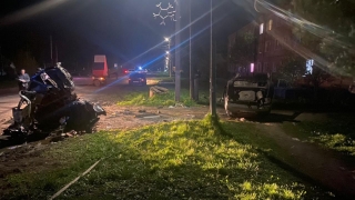 На ночной дороге "12-я" врезалась в столб. Погиб 20-летний парень