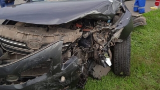 На балаковской улице столкнулись два авто. Один водитель в больнице