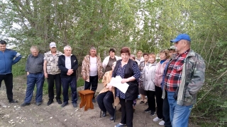 Жители Озинок: "Мы за 40 лет впервые обратились к властям, и такой позорный ответ"