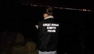 Под Балаковом из Волги достали мертвую женщину