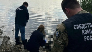 Рыбак нашел в Волге под Энгельсом труп изрезанного мужчины. Он пропал в марте