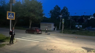 В Ленинском районе иномарка сбила двух девочек