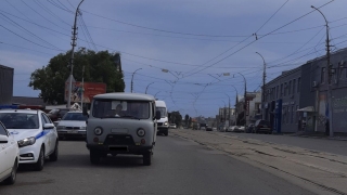 В Саратове 19-летний водитель "буханки" задавил двух мужчин