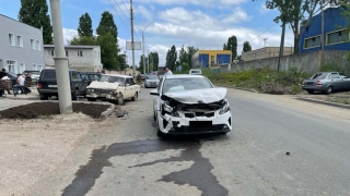 В Ленинском районе госпитализированы водитель и пассажир "шестерки"