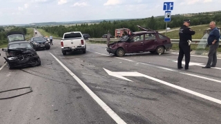 В ДТП под Саратовом погибла пассажирка и ранены оба водителя