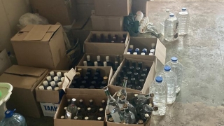 В магазине хранили 13 тысяч пачек немаркированных сигарет и 500 бутылок водки