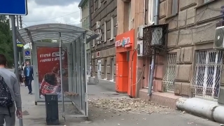 В центре Саратова обрушился фасад многоэтажного дома